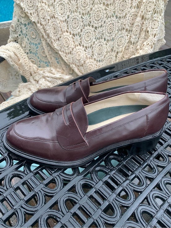 G.H. Bass & Co. Shoes - Women’s Bass Classic Penny Loafers in Burgundy Size 8.5